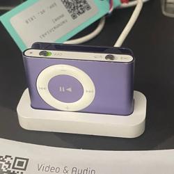 Fotografija eksponata Apple iPod shuffle (2. generacija)
