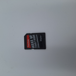 Fotografija eksponata SanDisk Mikro SD adapter