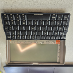 Fotografija eksponata Psion 7 organizer