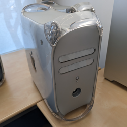 Fotografija eksponata Power Mac G4 (Quicksilver)